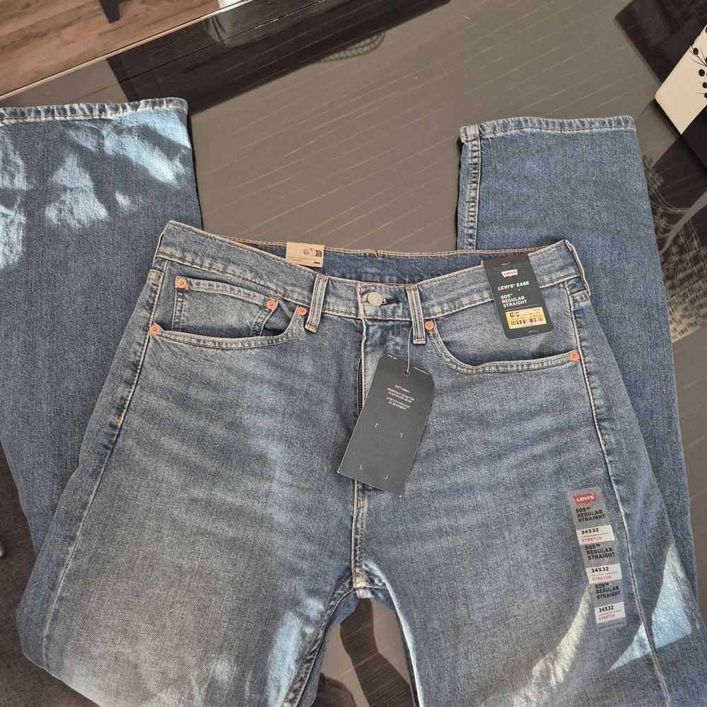 LEVIS-MEN'S Regular Blue Wash Syraight Leg Denim Jeans. NWT! 34/34